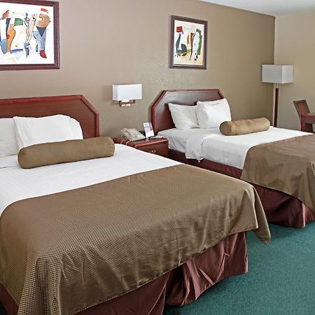 Super 8 By Wyndham Somerset Bagian luar foto
