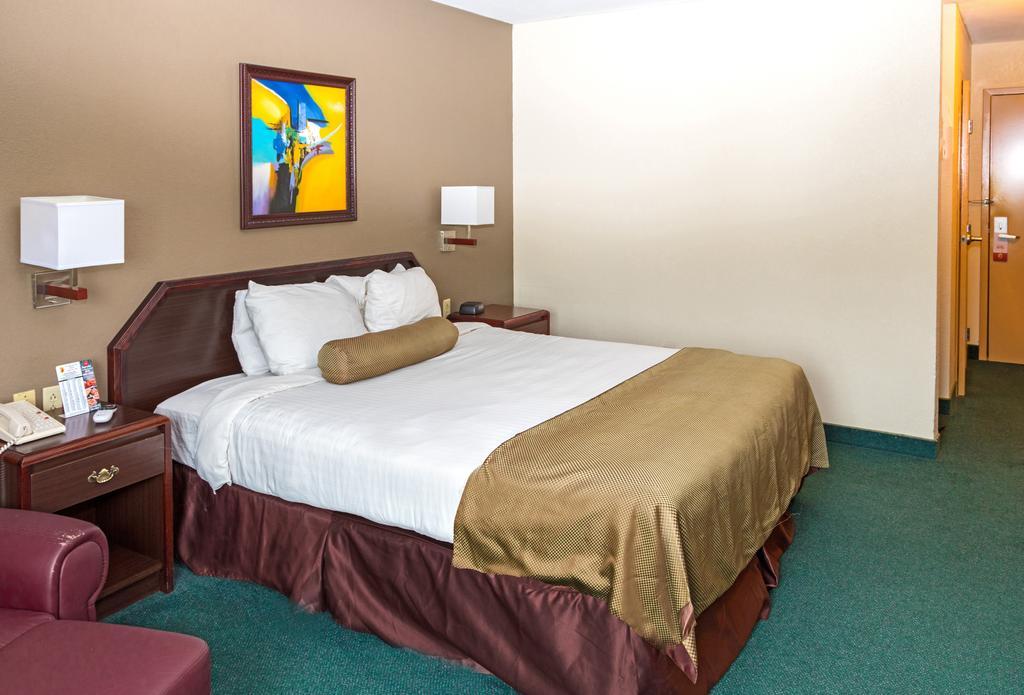Super 8 By Wyndham Somerset Bagian luar foto